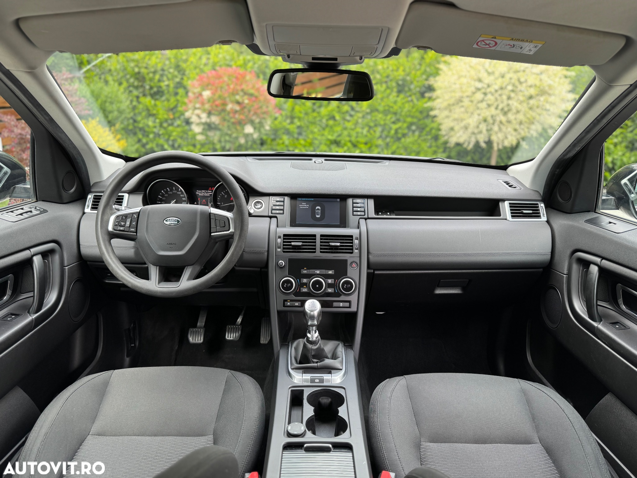 Land Rover Discovery Sport 2.0 l TD4 HSE - 8