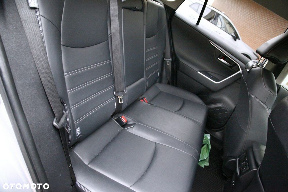 Toyota RAV4 - 23
