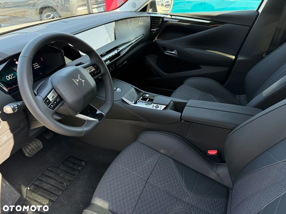 DS Automobiles N°4 1.2 mHEV Pallas eDCS6 - 17