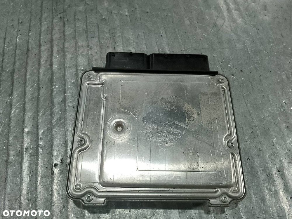 KOMPUTER, STEROWNIK AUDI A3 ( 8P1 ) 03C906056AP 0261S02057 1.6 FSI - 4
