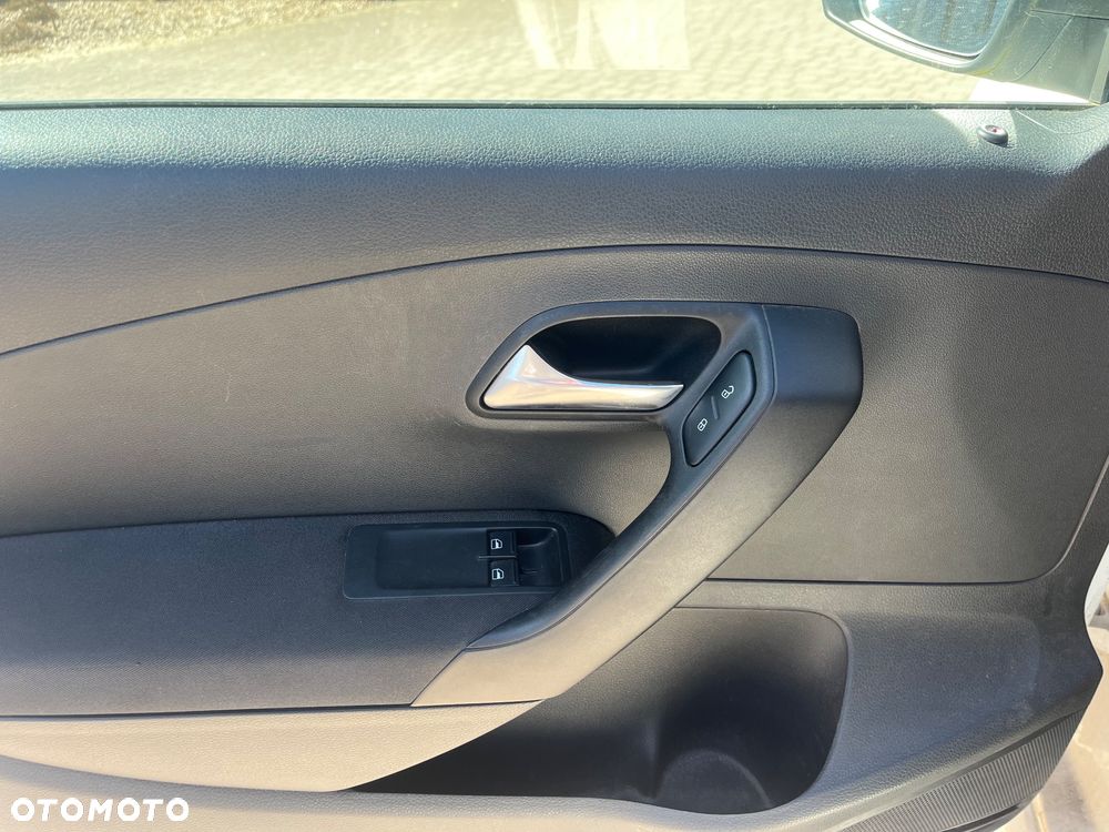 Volkswagen Polo - 17