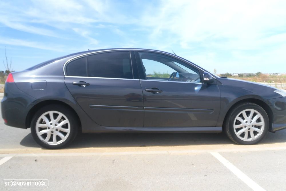 Renault Laguna 2.0 dCi Dynamique - 3