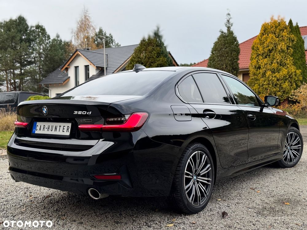 BMW Seria 3 320d Sport Line - 36