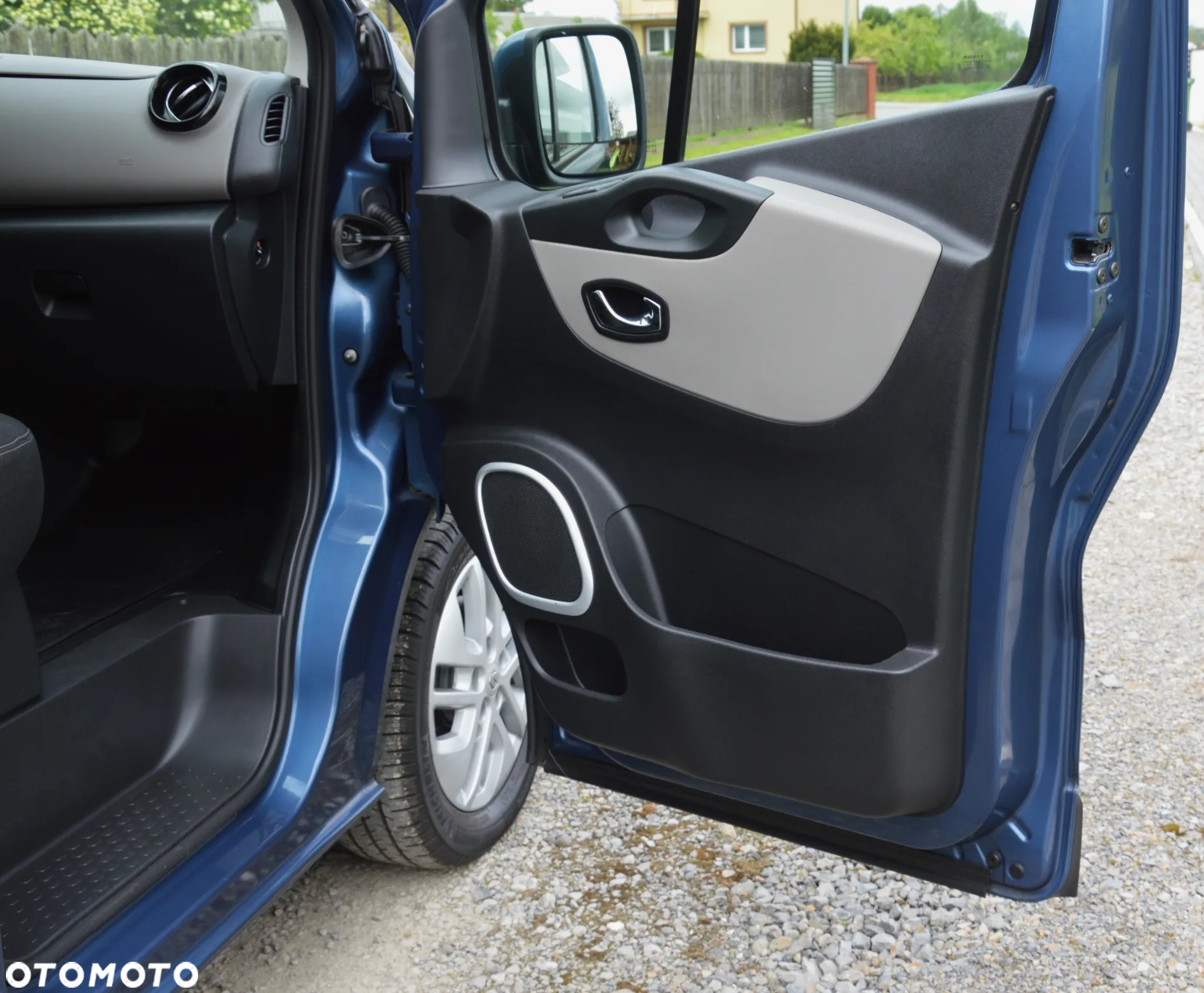 Renault Trafic - 32