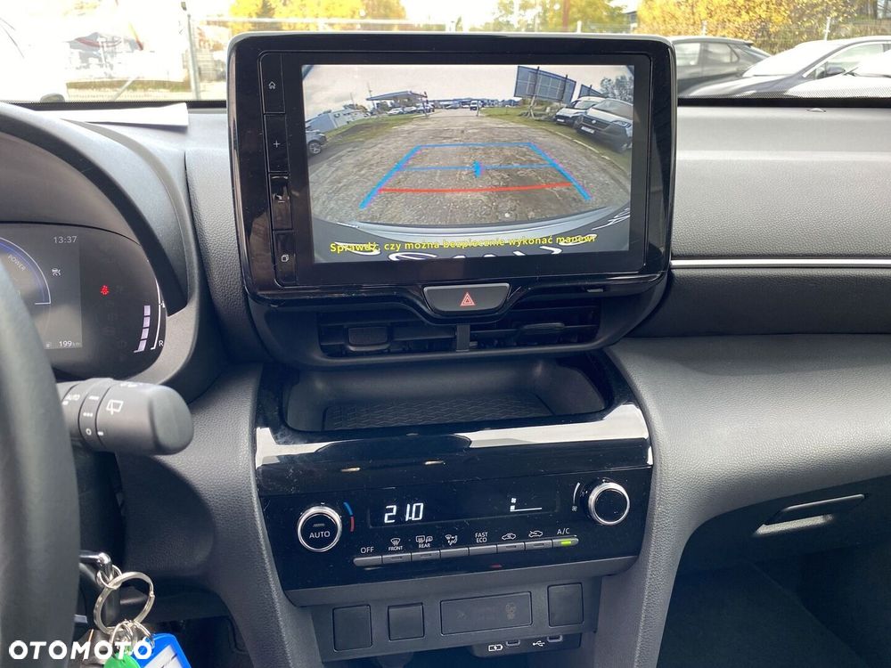 Toyota Yaris Cross Hybrid 1.5 Comfort - 18