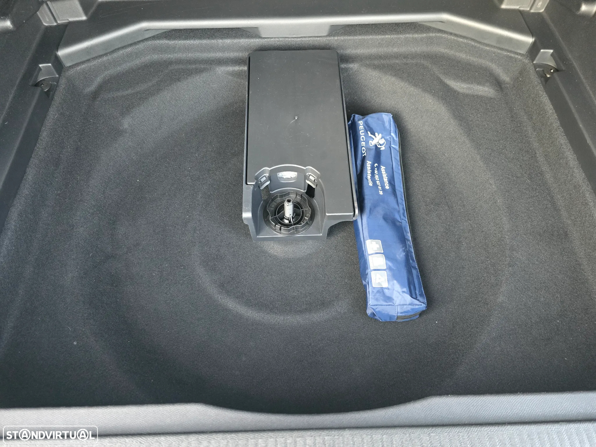 Peugeot 3008 1.6 BlueHDi Allure EAT6 - 41