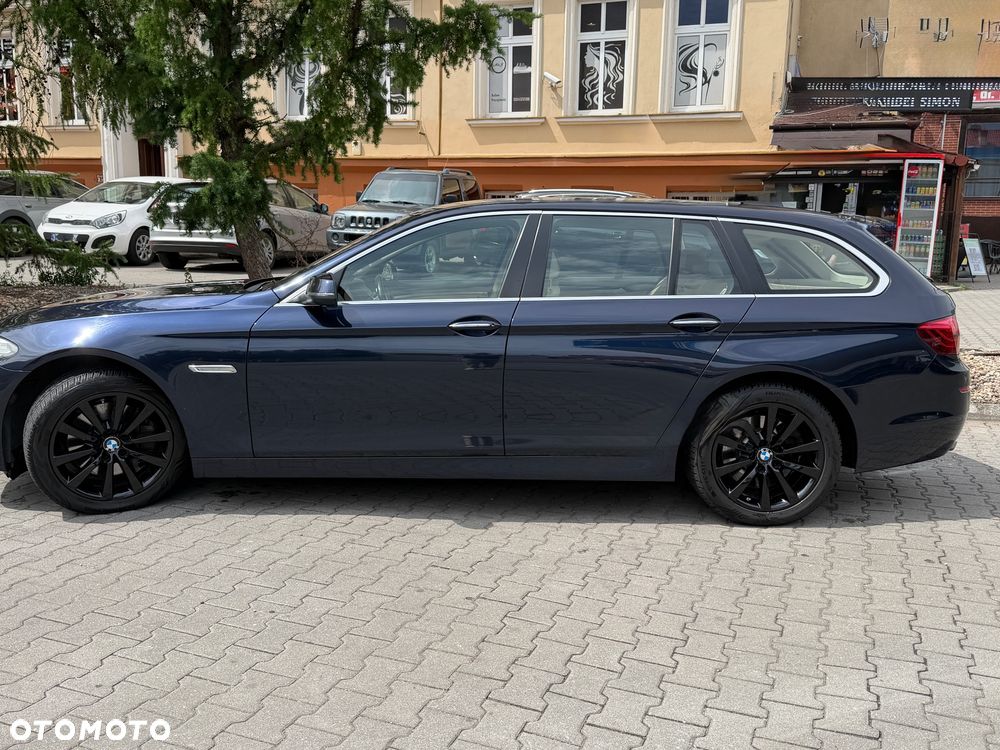 BMW Seria 5 530d xDrive Luxury Line - 1