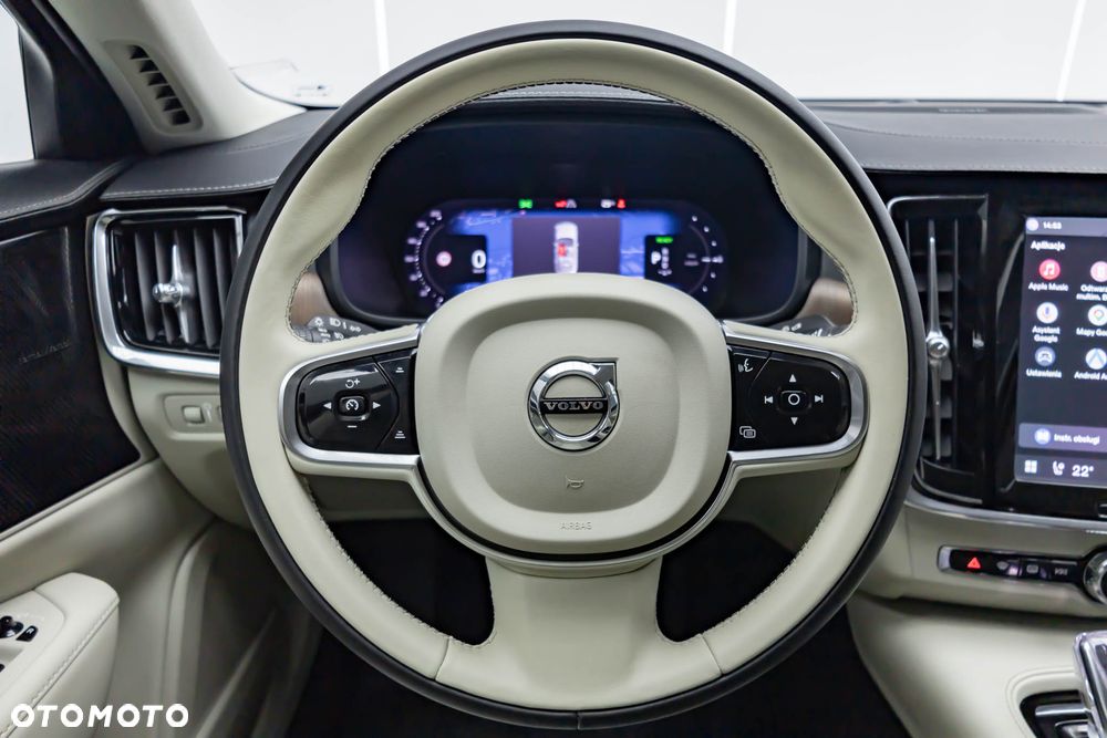 Volvo S90 T8 AWD Plug-In Hybrid Plus Bright - 16