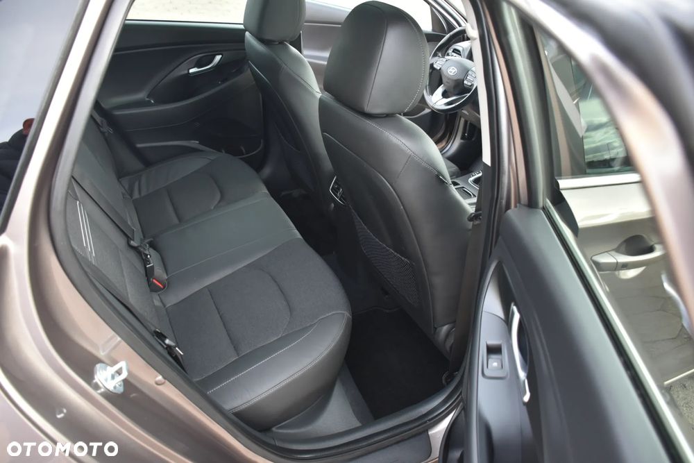 Hyundai i30 1.5 T-GDI 48V-Hybrid Prime - 16