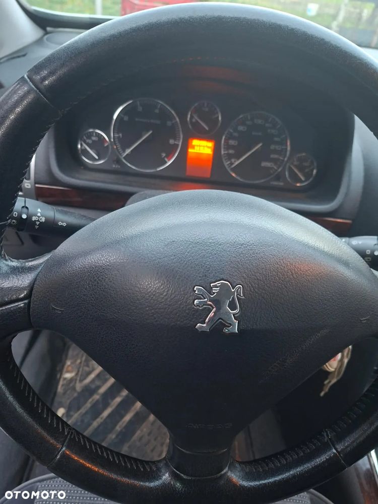Peugeot 407 2.0 Premium - 8