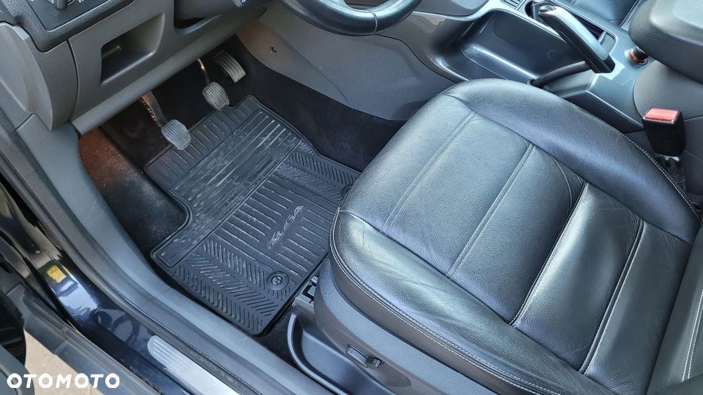 Ford Kuga - 14