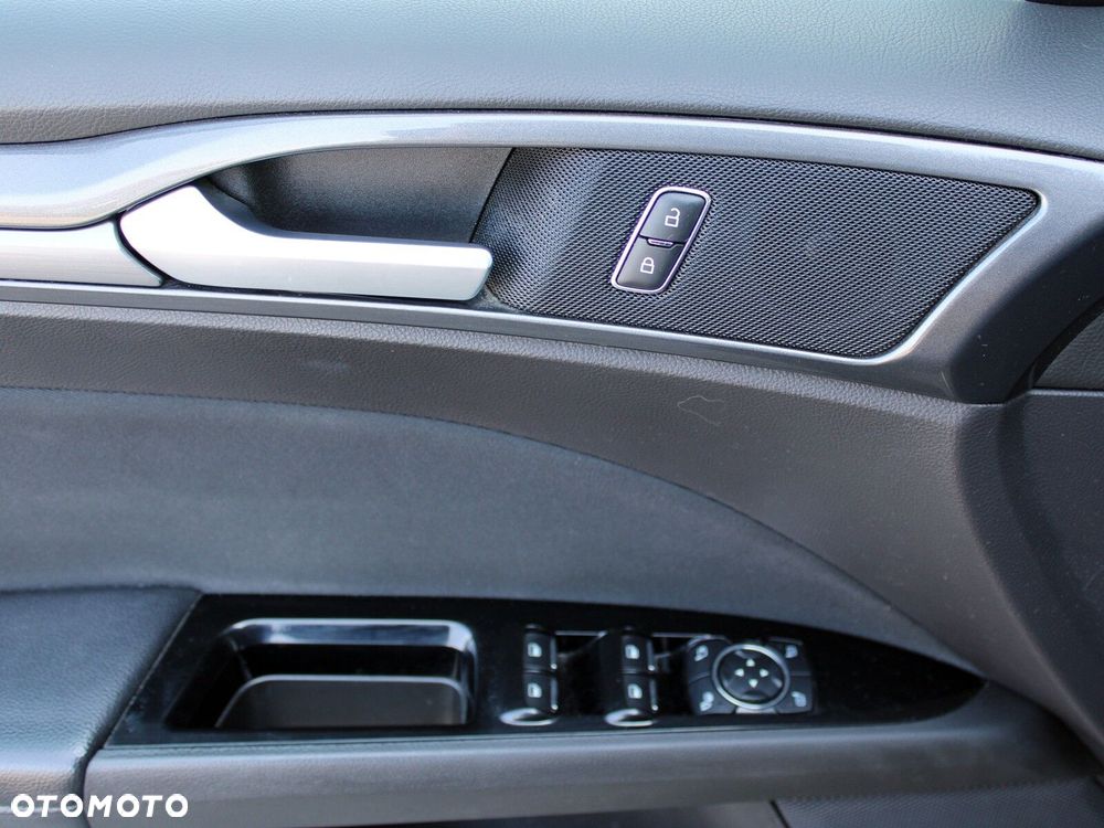 Ford Mondeo 2.0 EcoBlue Executive Plus - 34