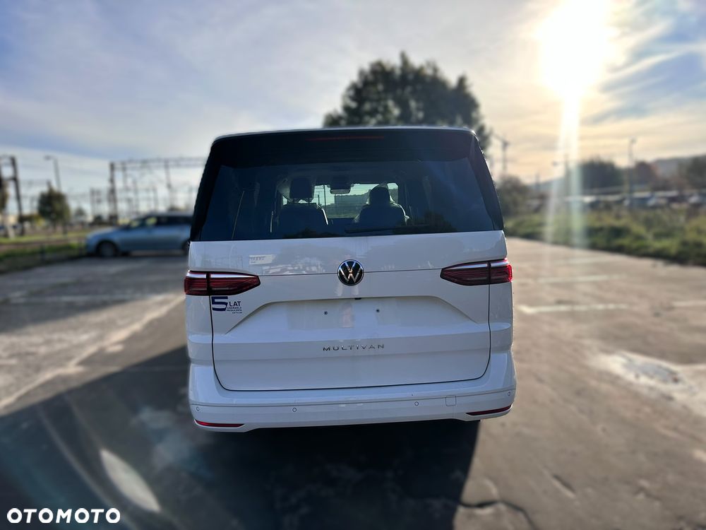 Volkswagen Multivan - 8