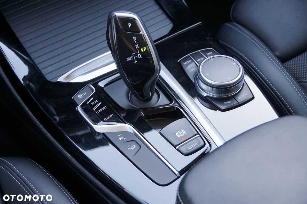 BMW X3 xDrive20d - 19