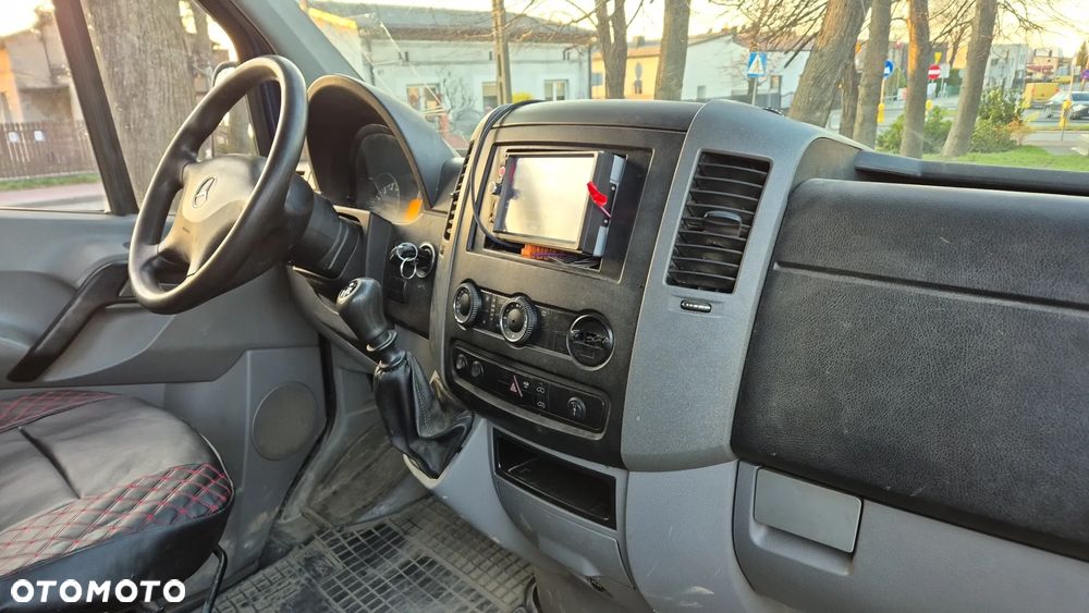 Mercedes-Benz SPRINTER - 8