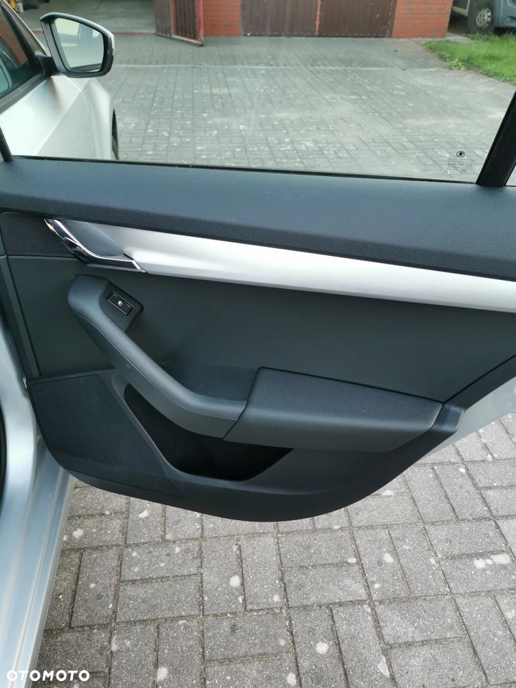 Skoda Octavia 1.0 TSI Active - 19