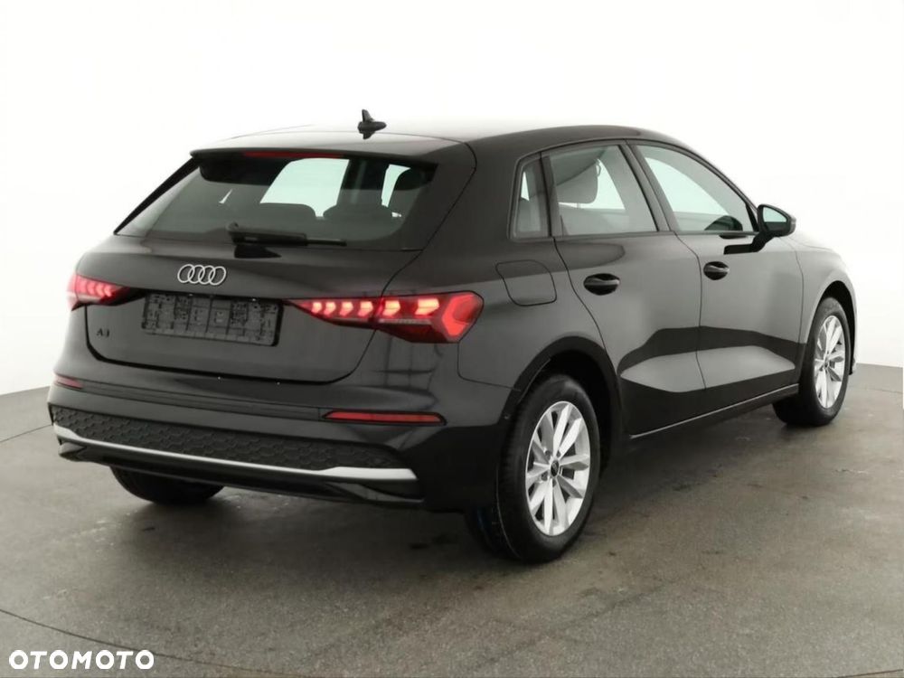 Audi A3 Sportback - 4