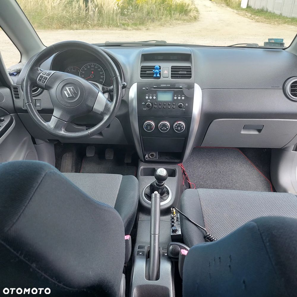 Suzuki SX4 - 9