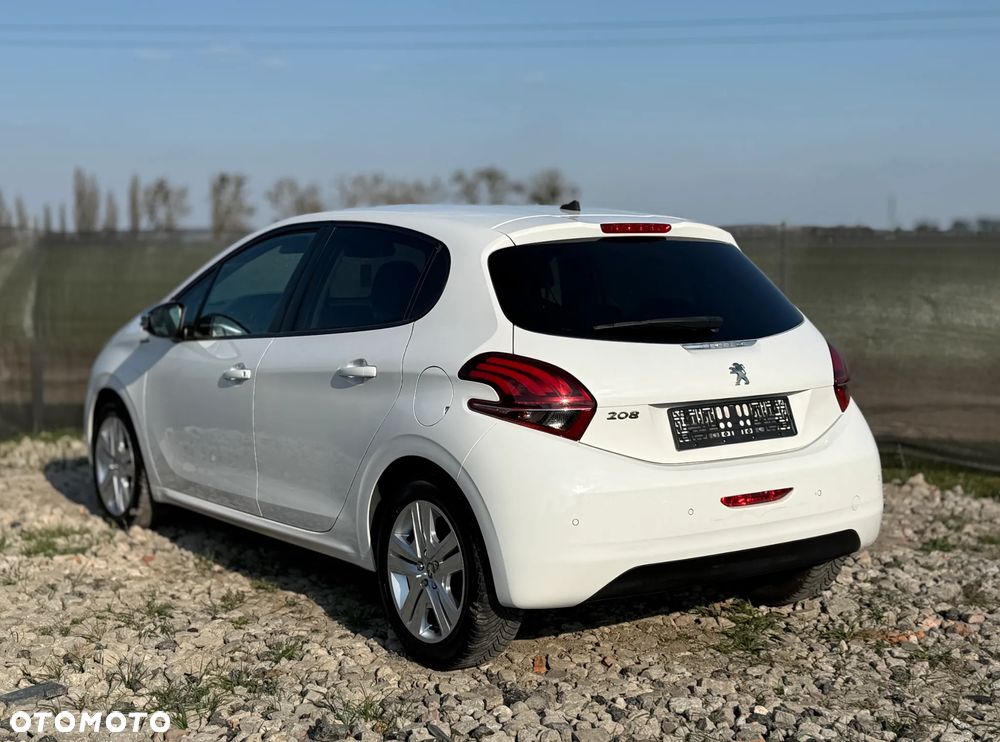 Peugeot 208 PureTech 82 Stop & Start Signature - 4