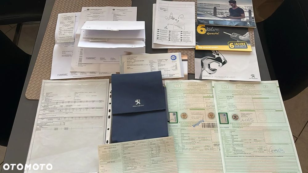 Peugeot 3008 1.6 PureTech Hybrid4 PHEV GT Pack S&S EAT8 - 12