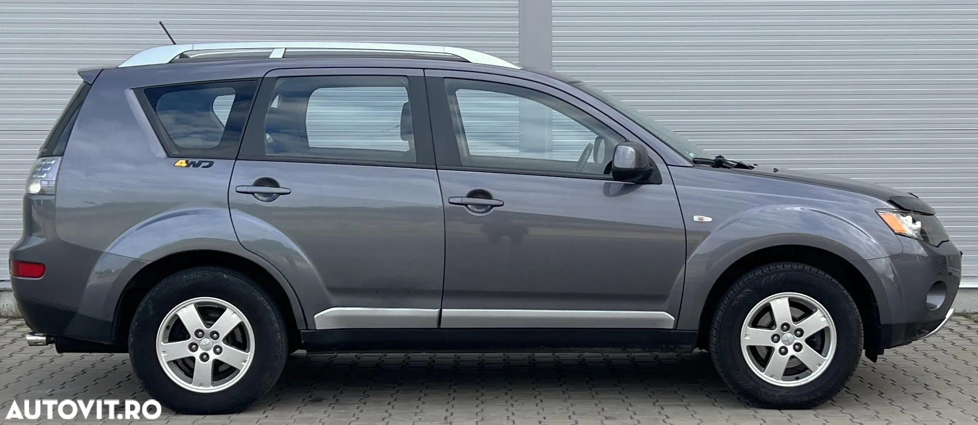 Mitsubishi Outlander 2.0 DI-D 4WD Inform - 3