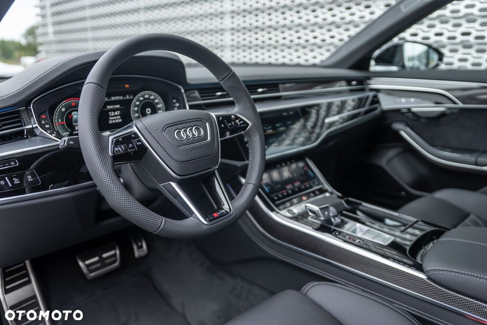 Audi A8 - 18