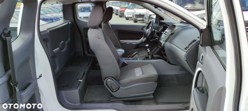 Ford Ranger 2.2 TDCi 4x4 DC Limited - 33