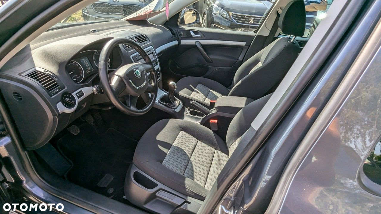 Skoda Octavia - 10