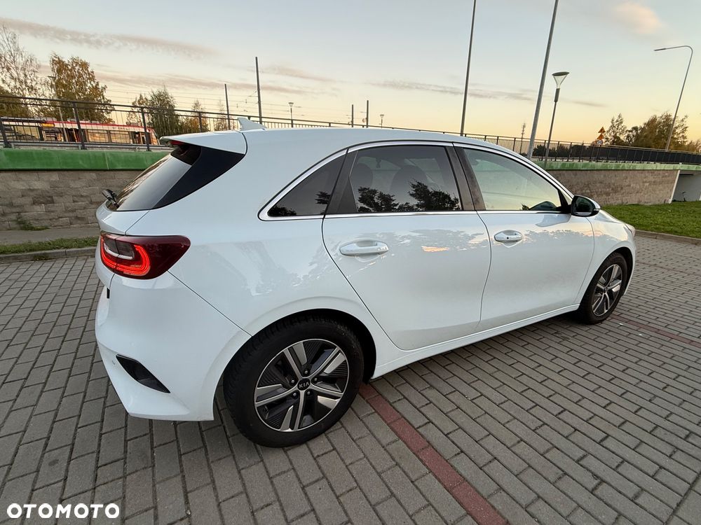 Kia Ceed - 6