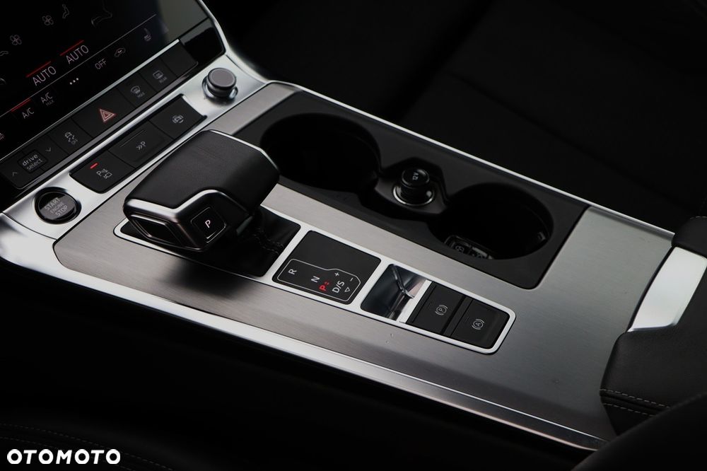 Audi A6 Avant - 33