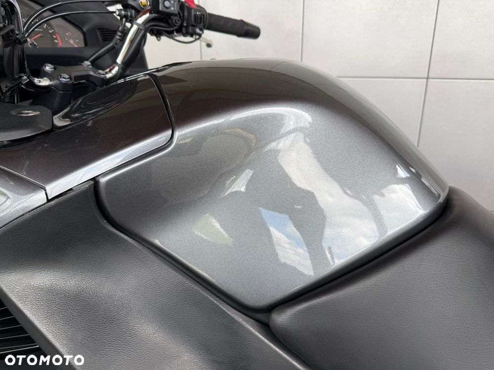 Honda Deauville - 23