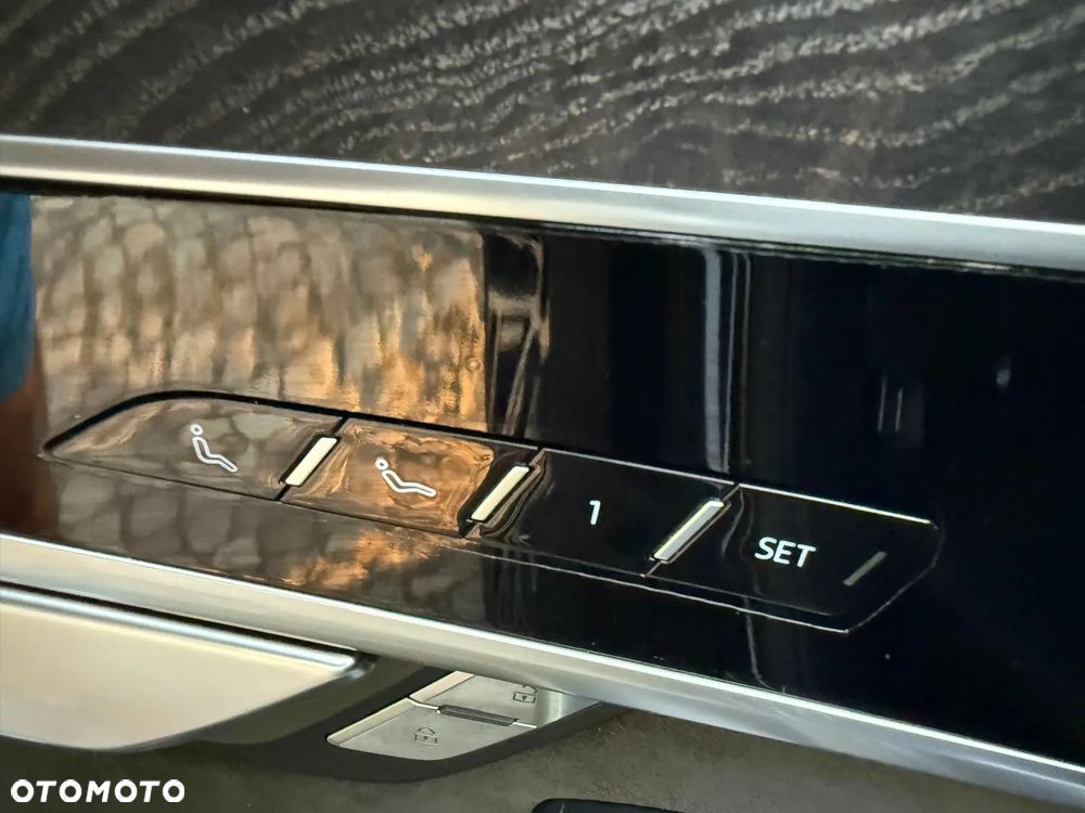 Audi A8 50 TDI quattro tiptronic - 23