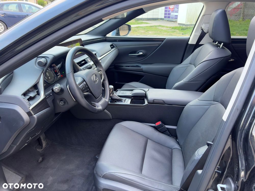 Lexus ES 300h Elegance - 15