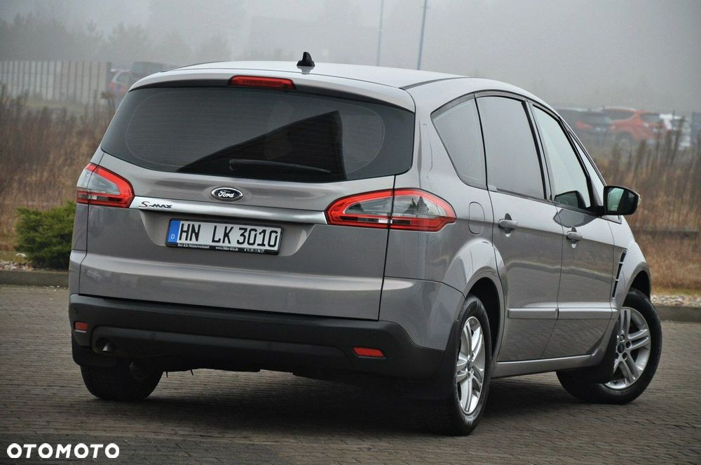 Ford S-Max - 9