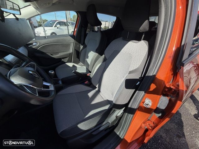 Renault Clio 1.0 TCe Evolution Bi-Fuel - 16