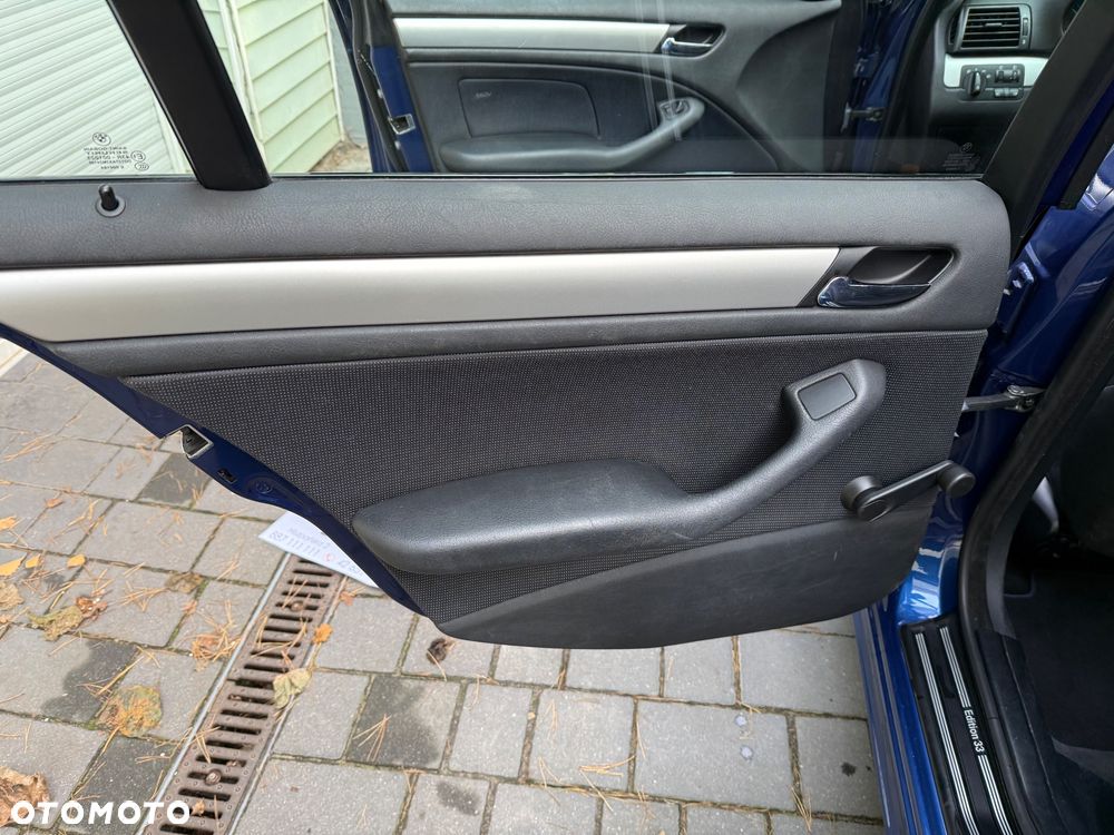 BMW Seria 3 318i - 15