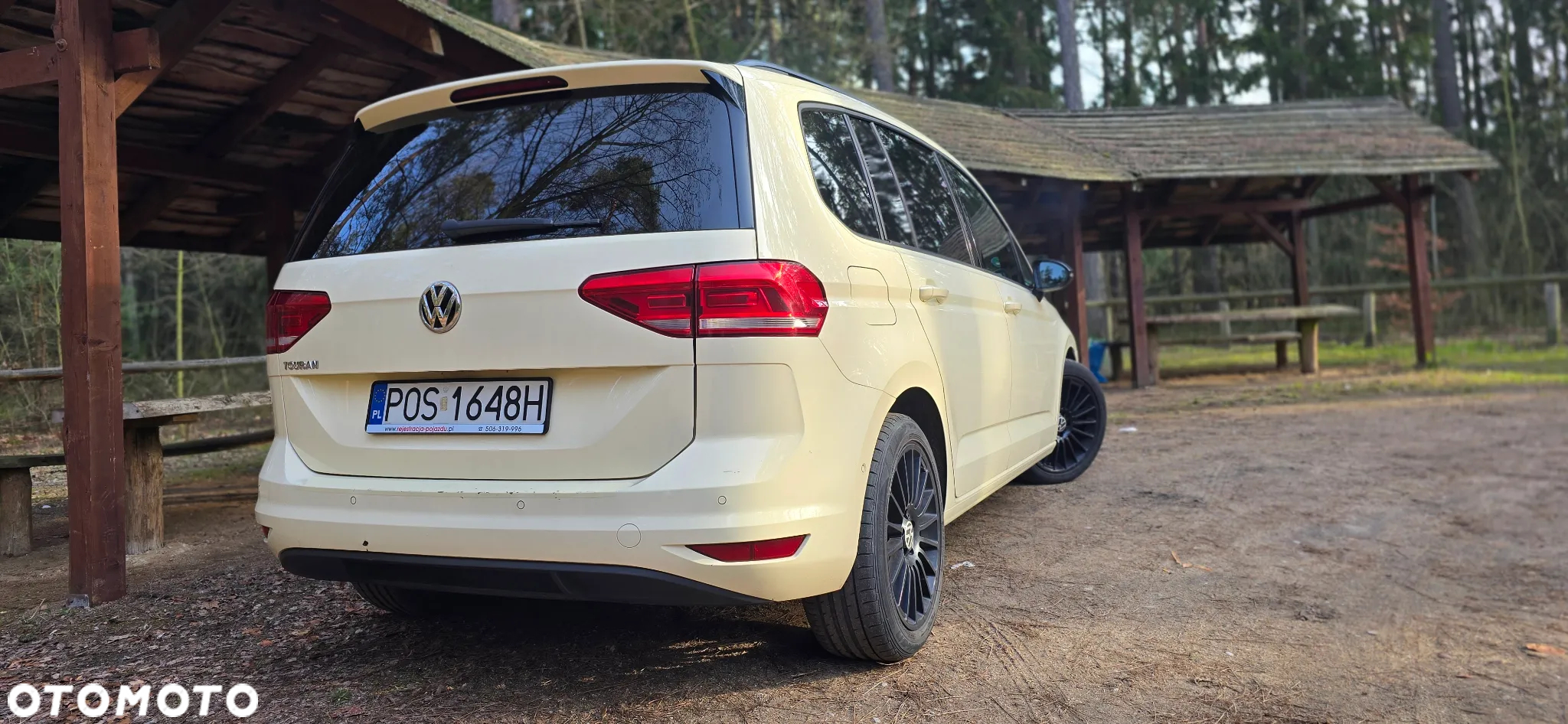 Volkswagen Touran - 2