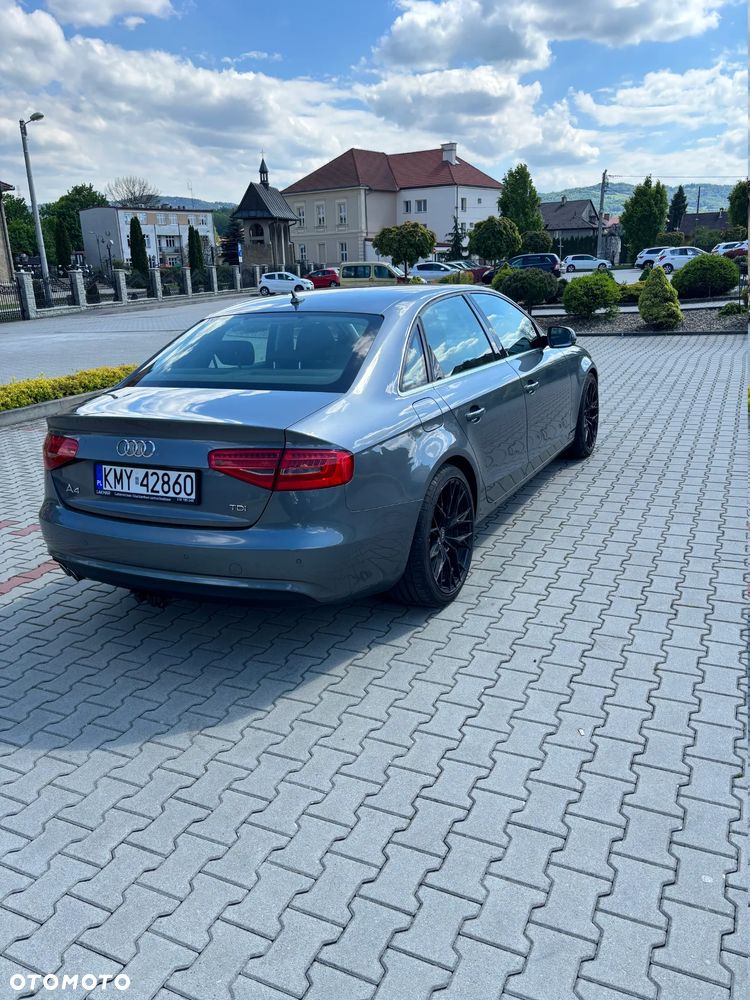 Audi A4 Limousine 2.0 TDI DPF multitronic Ambition - 5