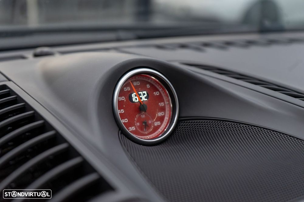 Porsche Cayenne - 32