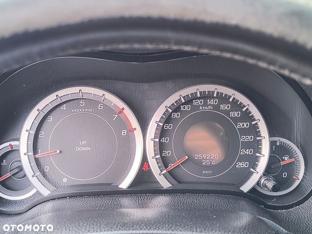 Honda Accord - 26