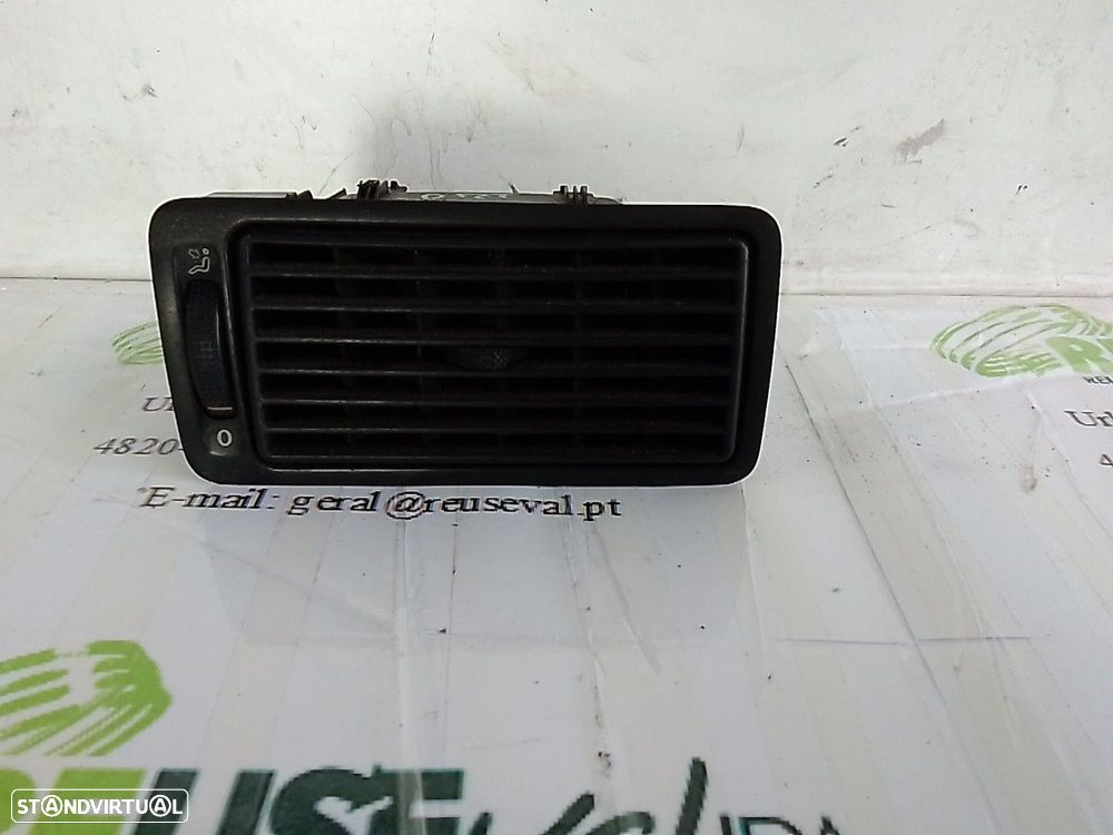 Grelha De Ventilação Dta Volkswagen Golf Iv (1J1) - 1
