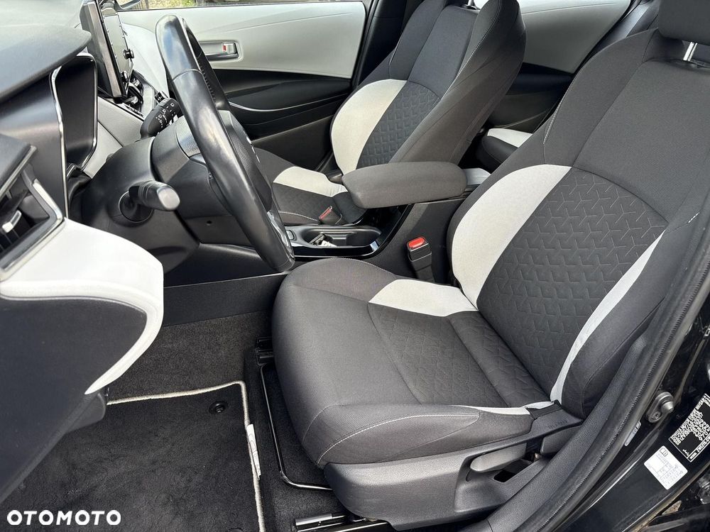 Toyota Corolla 1.8 Hybrid Comfort - 10