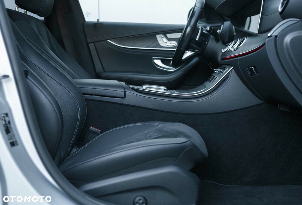 Mercedes-Benz Klasa E - 29