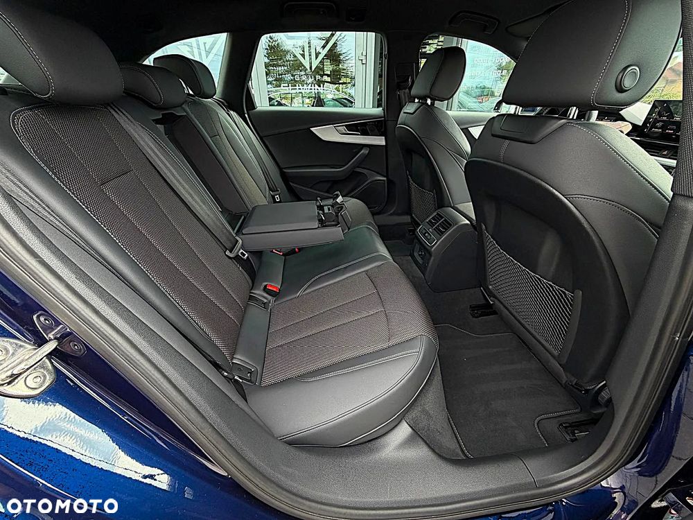 Audi A4 Avant - 25