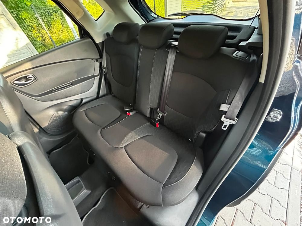 Renault Captur - 17