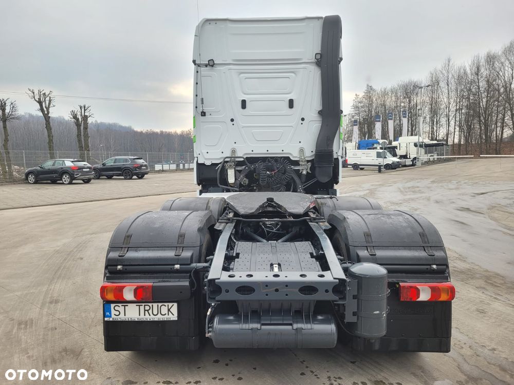 Mercedes-Benz ACTROS 2558 6x2 / PTO / STANDARD / 90.000KG / I-PARK COOL / GIGA SPACE - 9