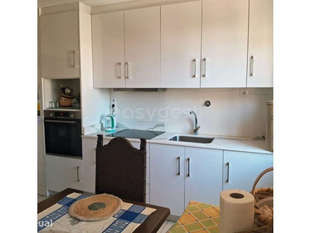 Fantástico Apartamento T2 Totalmente Remodelado no Coração da Cidad... - Grande imagem: 3/12