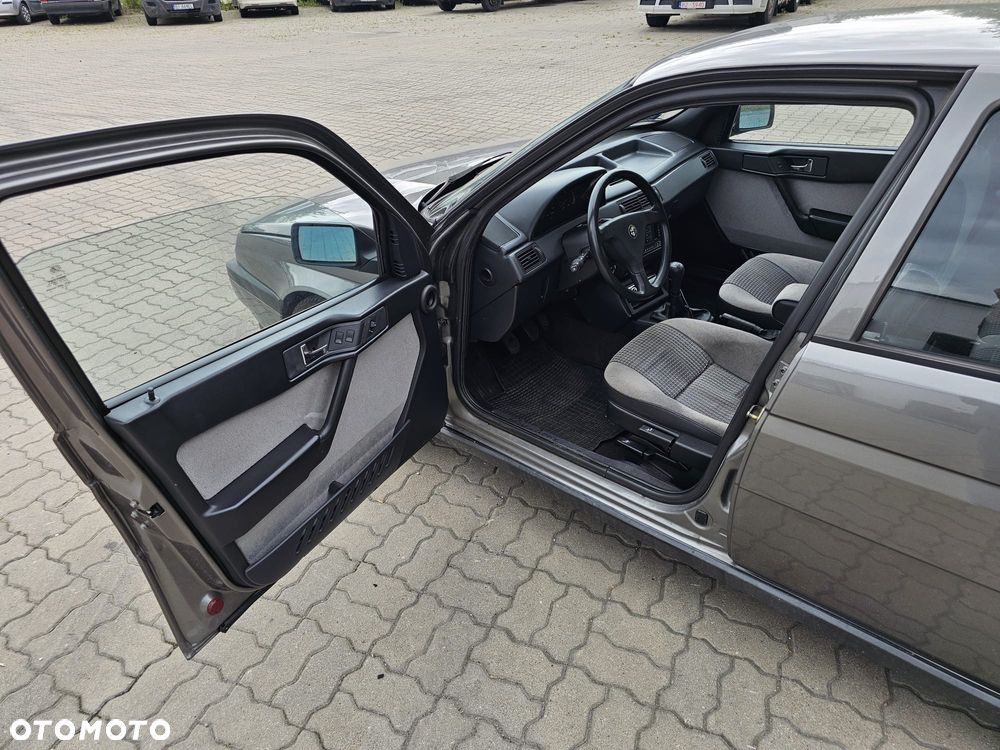 Alfa Romeo 155 1.8 TSpark - 9