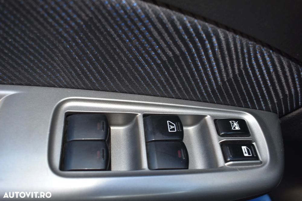 Subaru Forester 2.0X 4Q Aut - 15