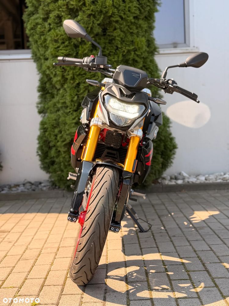BMW G - 6